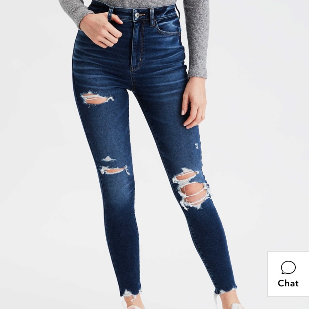 American Eagle NWT distressed Jegging